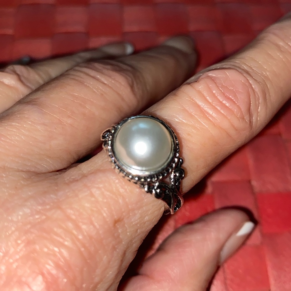 Size 7 Pearl Ring